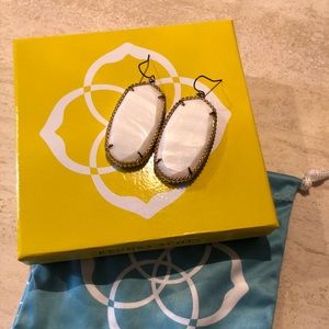 Kendra Scott Danielle earrings *LIKE NEW*